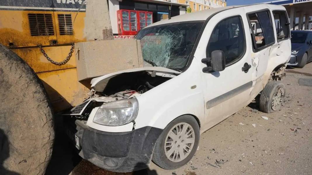 Hatay’da Hatalı Sollama Zincirleme Kaza Getirdi! O Anlar Kamerada 5